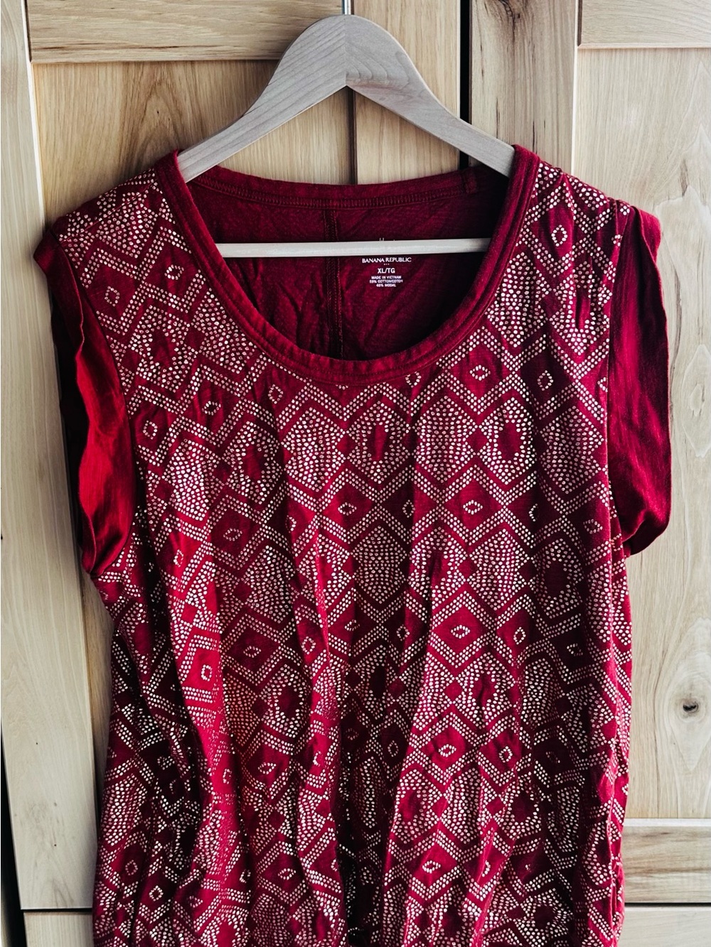 Banana Republic Deep Red Geometric Stud Tank